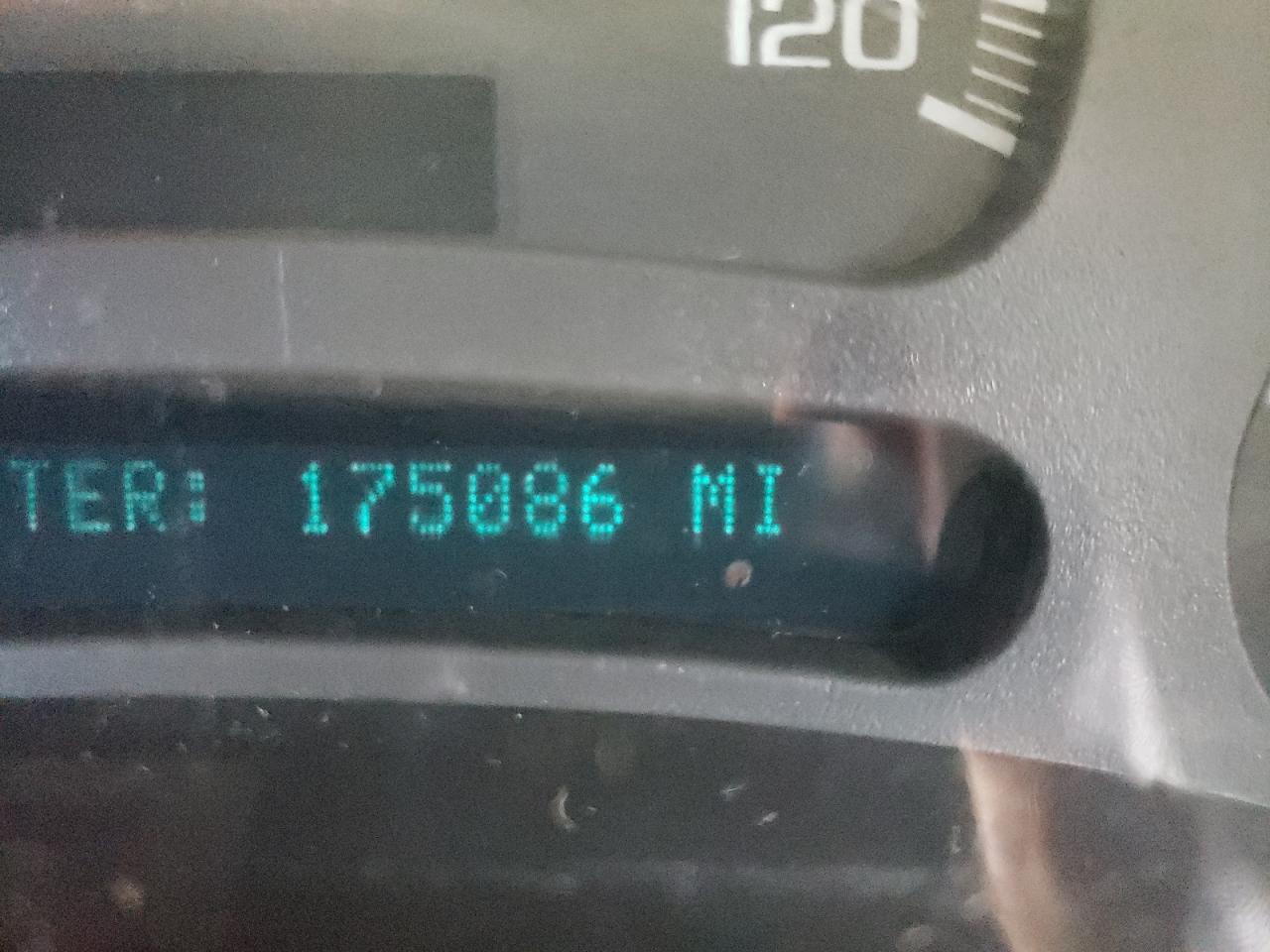 Photo 8 from auction – 2004 GMC SIERRA K25 with VIN 1GTHK23274F213262