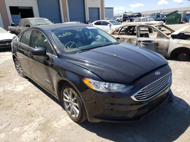 FORD FUSION SE 2017 with VIN 3FA6P0LU2HR323701 - Photo from auction