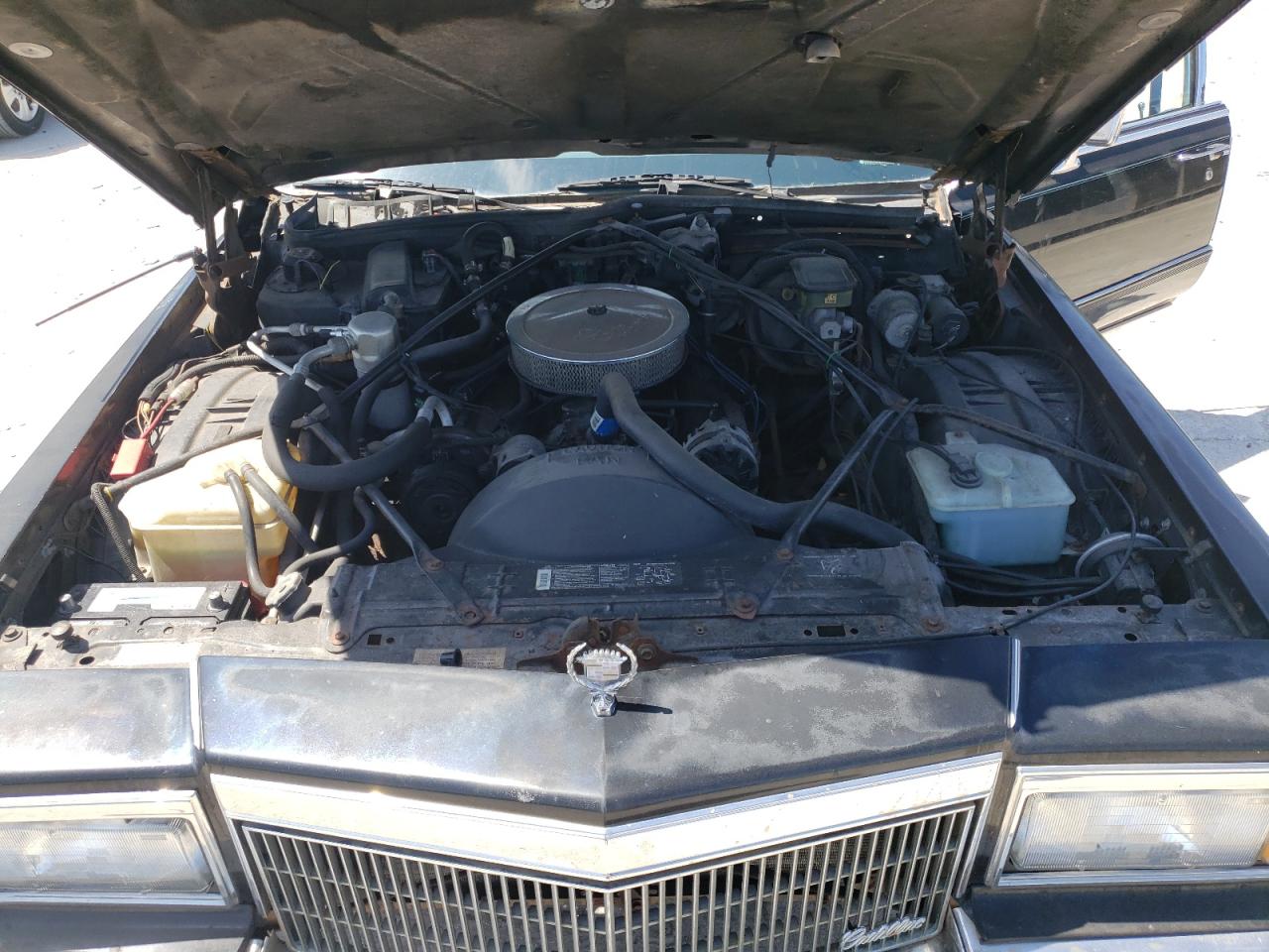 Photo 7 from auction – 1992 CADILLAC BROUGHAM with VIN 1G6DW54E7NR712983