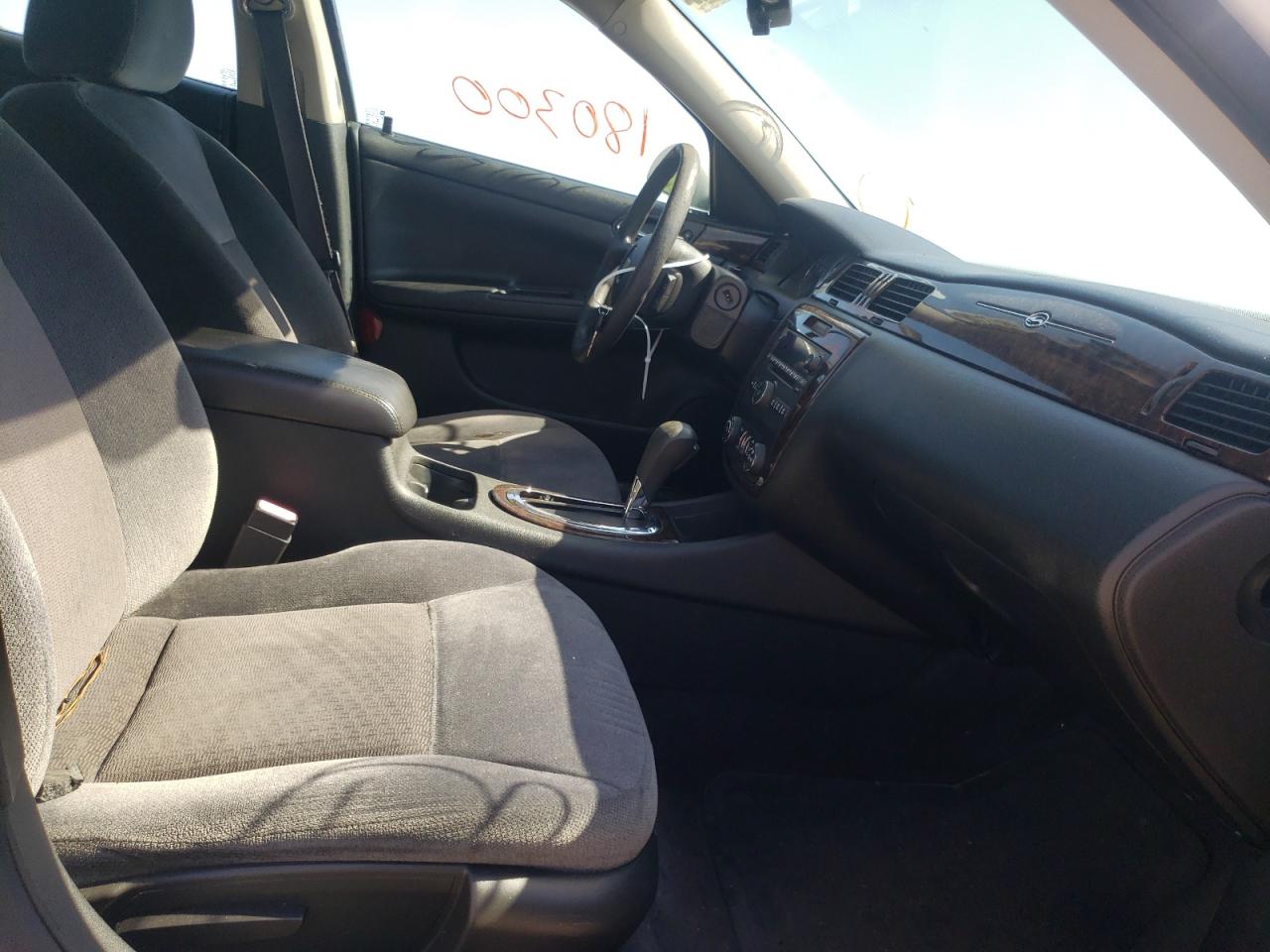 Photo 5 from auction – 2015 CHEVROLET IMPALA LIM with VIN 2G1WB5E31F1114650