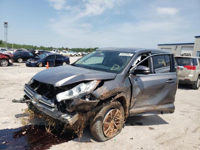 Photo 2 from auction – 2017 TOYOTA HIGHLANDER with VIN 5TDJZRFH3HS434742
