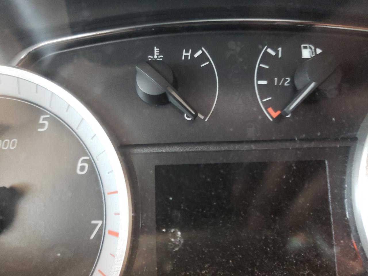 Photo 8 from auction – 2014 NISSAN SENTRA S with VIN 1N4AB7AP1EN851260