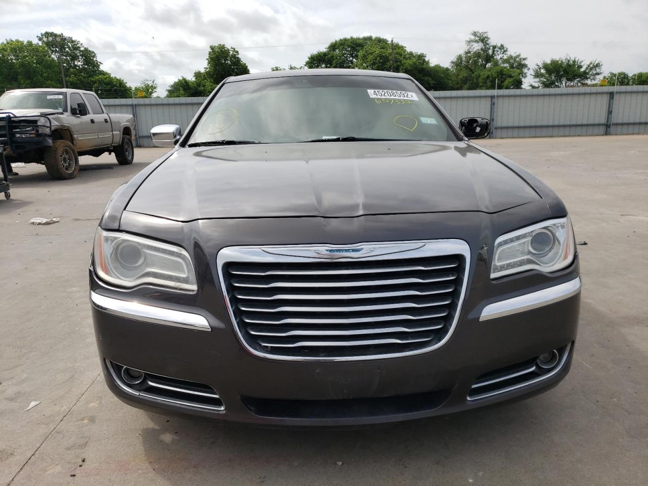 Photo 9 from auction – 2013 CHRYSLER 300C with VIN 2C3CCAET5DH657332