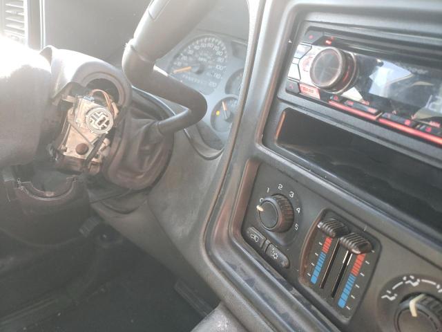 Photo 9 from auction – 2005 CHEVROLET SILVERADO with VIN 1GCEC19V95Z128418