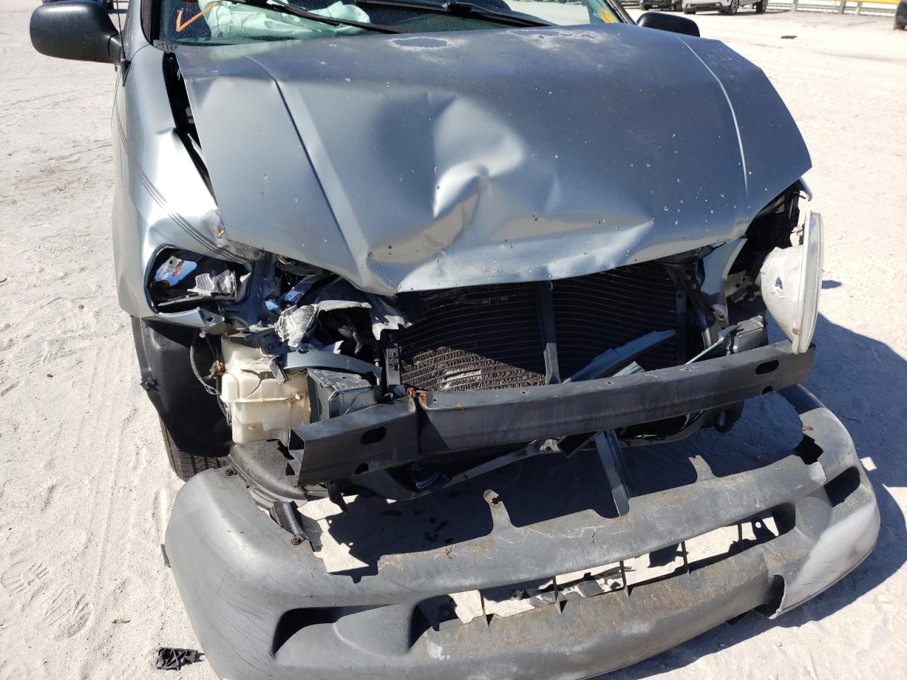 Photo 9 from auction – 2000 TOYOTA SIENNA LE with VIN 4T3ZF13C5YU266140