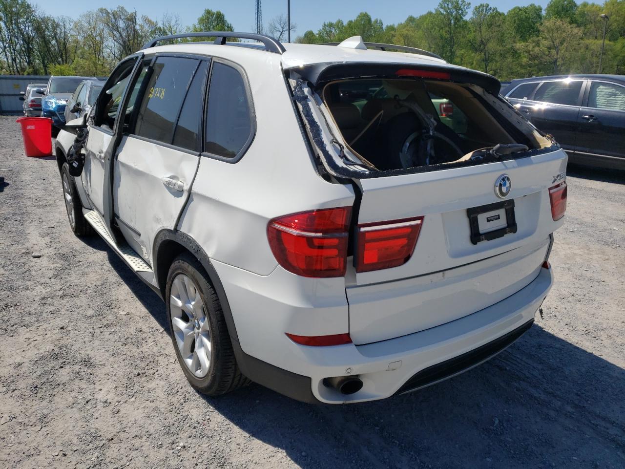 Photo 3 from auction – 2013 BMW X5 XDRIVE3 with VIN 5UXZV4C50D0B02011