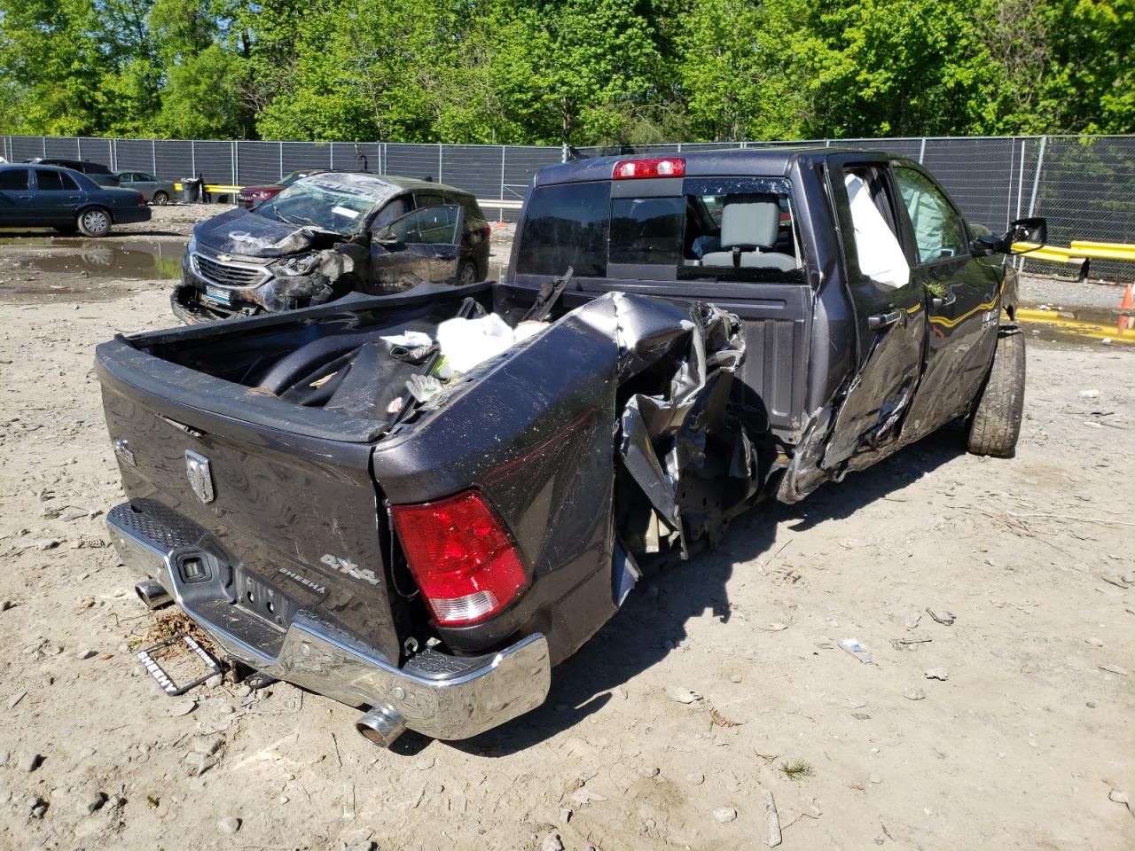 Photo 4 from auction – 2015 RAM 1500 SLT with VIN 1C6RR7GT9FS642579