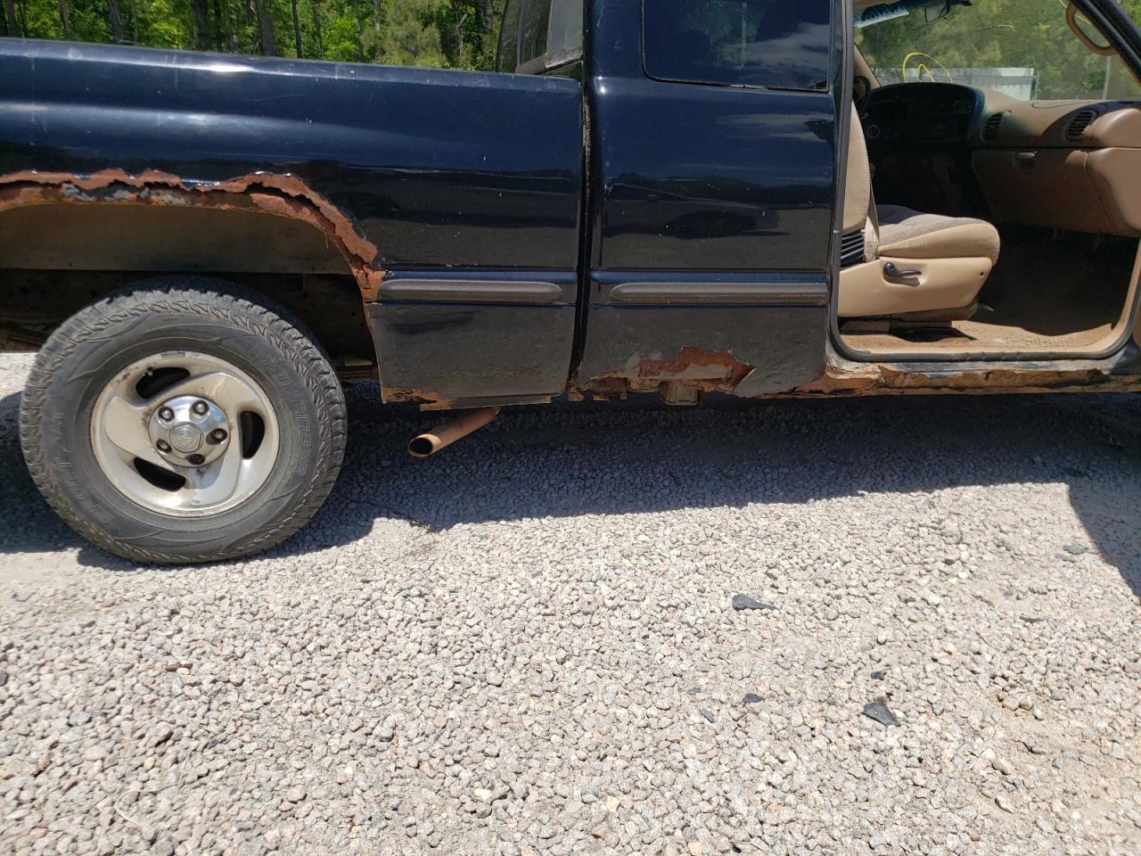 Photo 9 from auction – 1999 DODGE RAM 1500 with VIN 3B7HC12Y6XG158917
