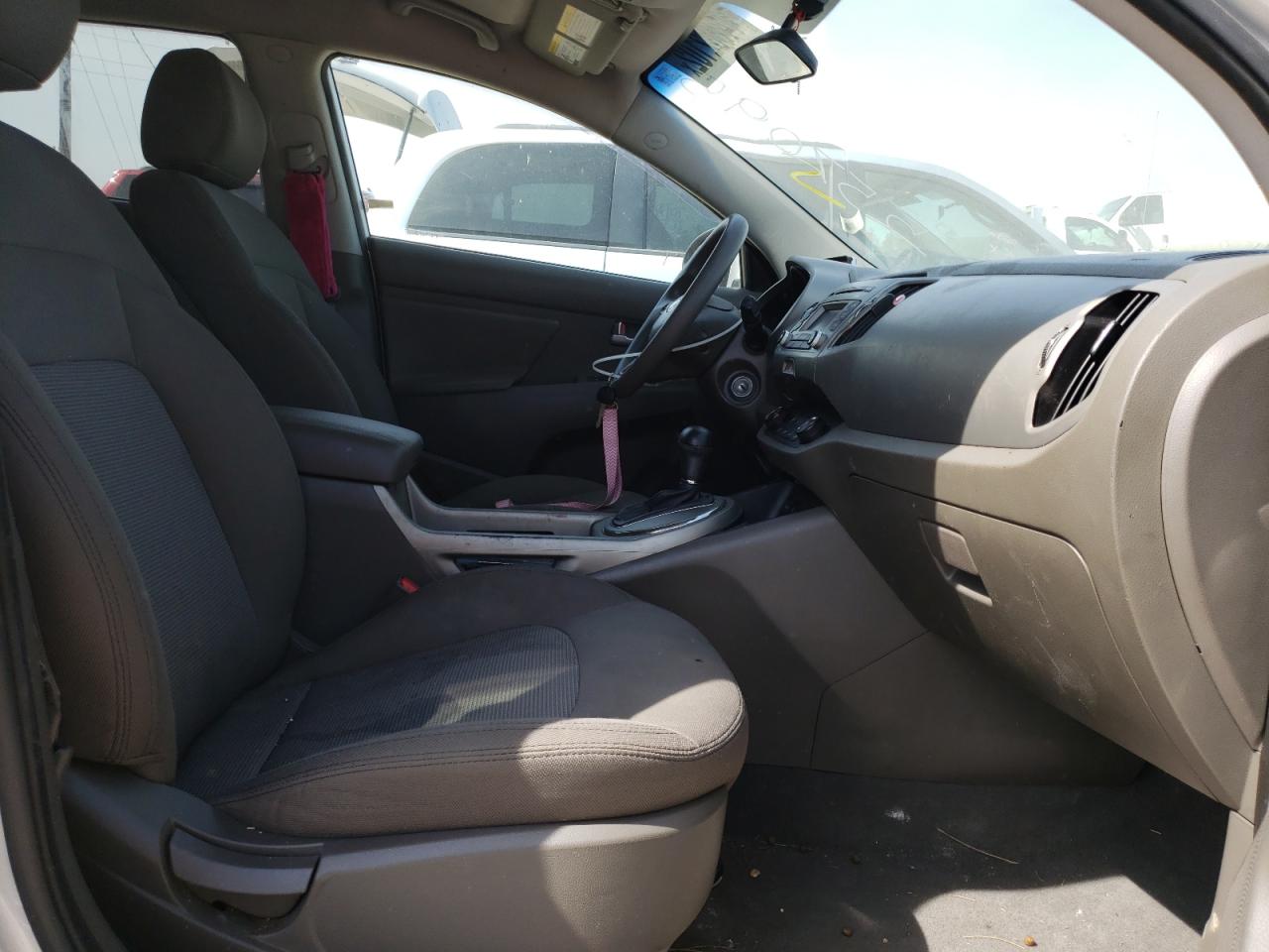 Photo 5 from auction – 2014 KIA SPORTAGE B with VIN KNDPB3AC1E7557095