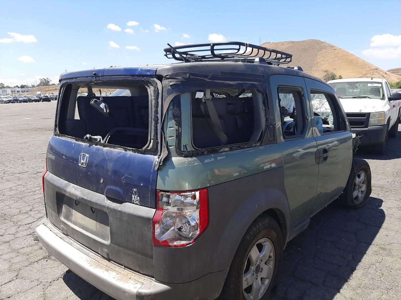 Photo 4 from auction – 2004 HONDA ELEMENT EX with VIN 5J6YH28534L032818