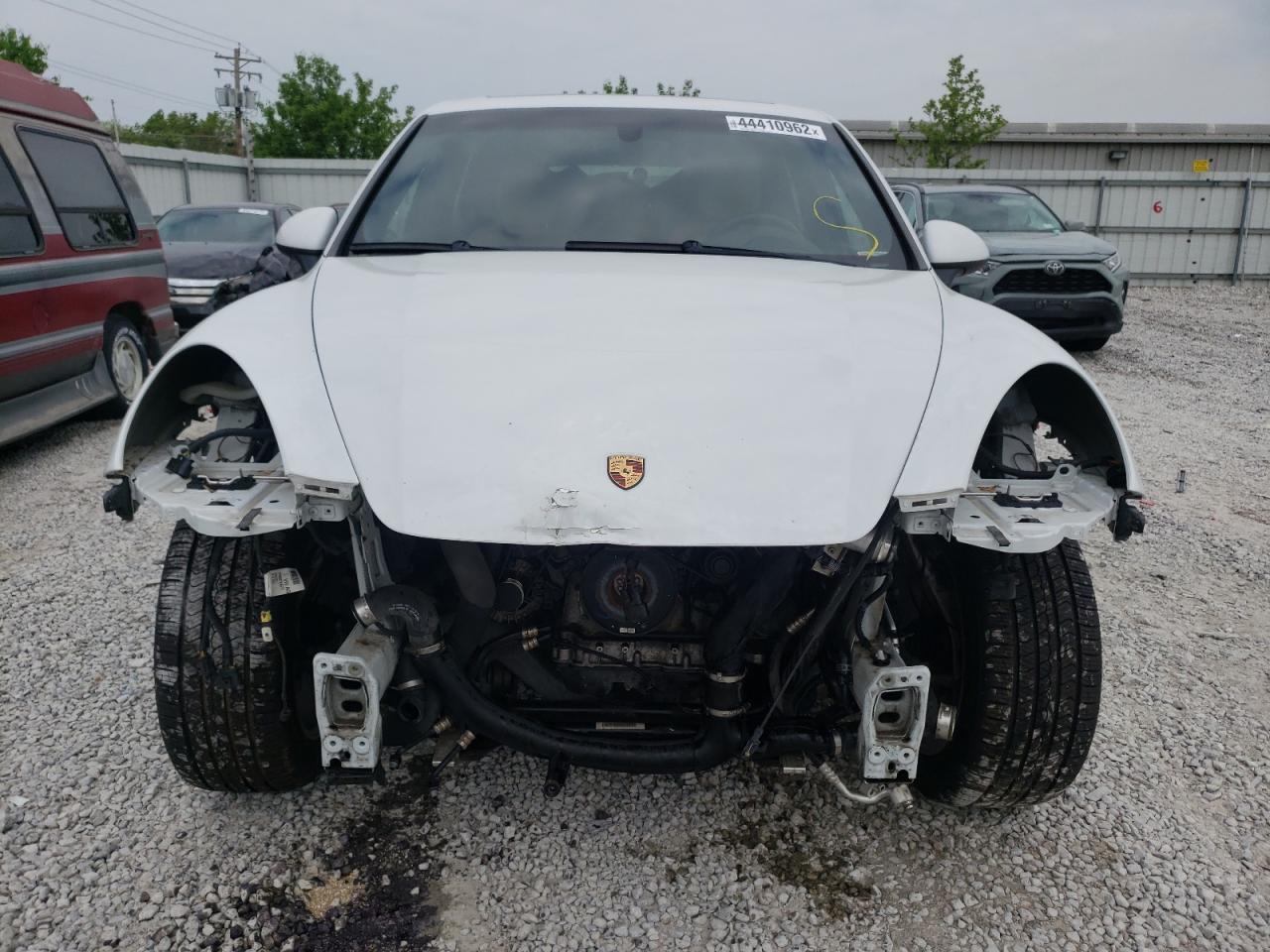 Photo 9 from auction – 2014 PORSCHE CAYENNE with VIN WP1AF2A21ELA45922