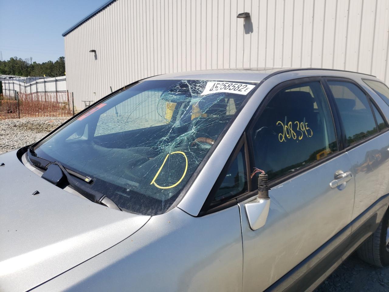 Photo 9 from auction – 2001 LEXUS RX 300 with VIN JTJGF10U210114571