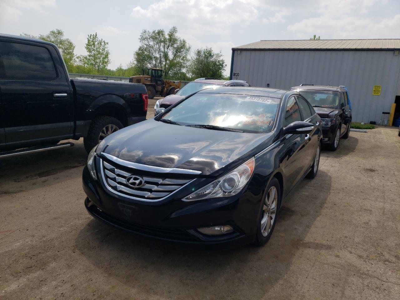 Photo 2 from auction – 2011 HYUNDAI SONATA SE with VIN 5NPEC4AC6BH033507
