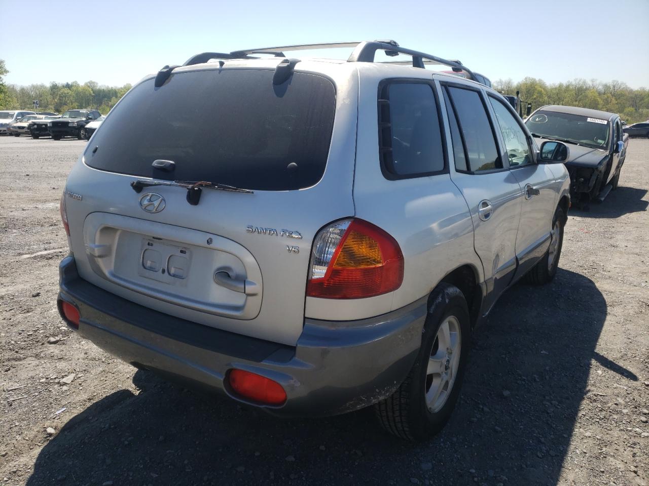Photo 4 from auction – 2004 HYUNDAI SANTA FE G with VIN KM8SC13D64U780374