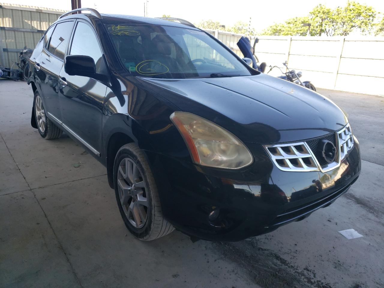 NISSAN ROGUE S 2012 with VIN JN8AS5MT3CW275500 - Photo from auction