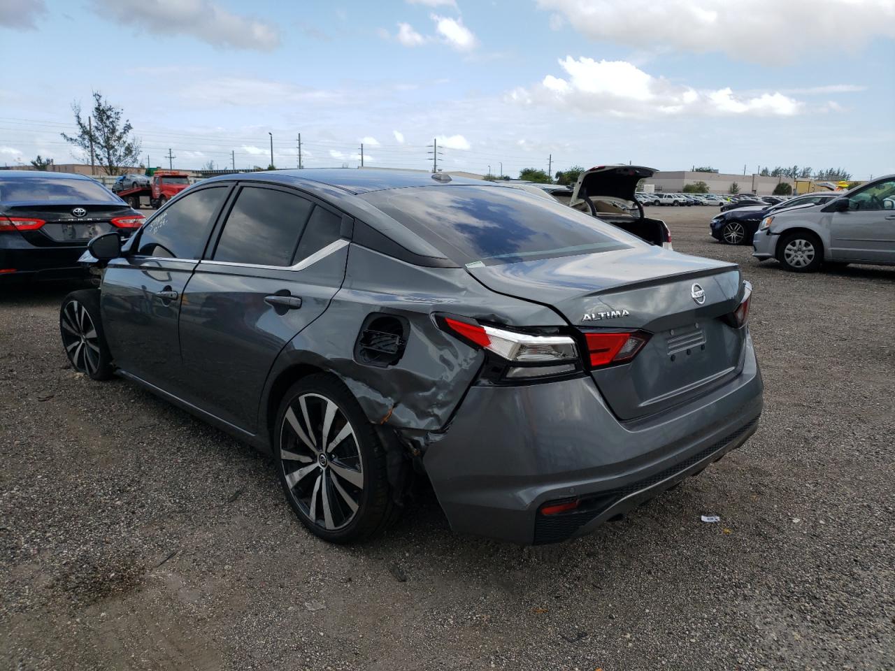 Photo 3 from auction – 2020 NISSAN ALTIMA SR with VIN 1N4BL4CVXLN314539