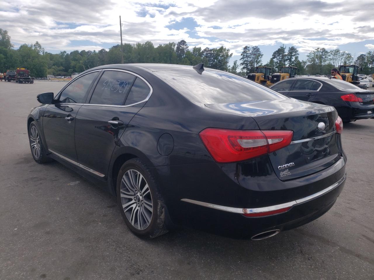 Photo 3 from auction – 2014 KIA CADENZA PR with VIN KNALN4D78E5120407