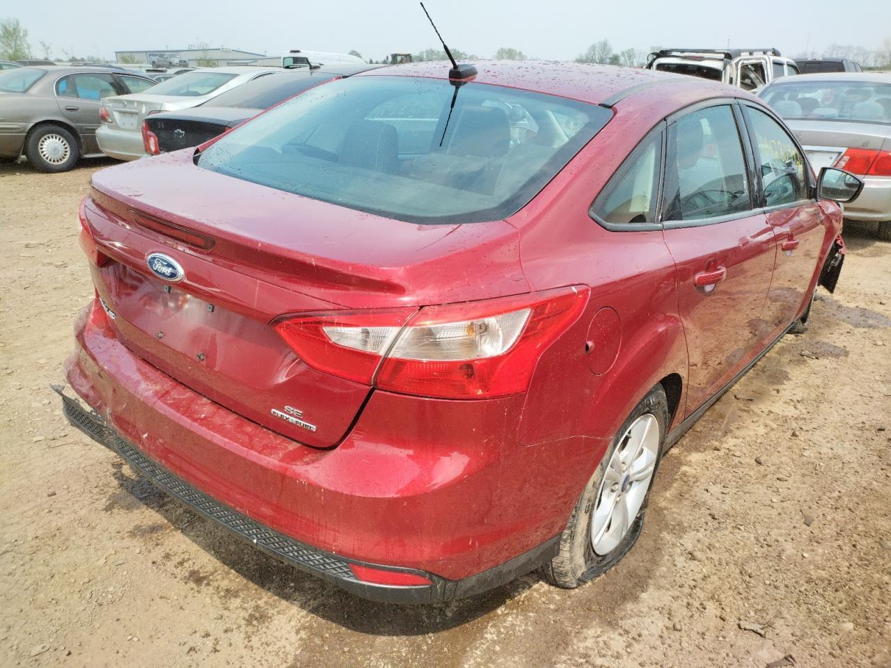 Photo 4 from auction – 2014 FORD FOCUS SE with VIN 1FADP3F20EL340350