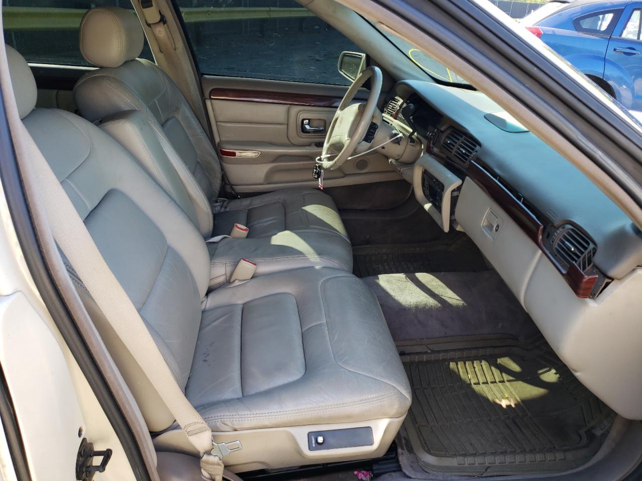 Photo 5 from auction – 1997 CADILLAC DEVILLE with VIN 1G6KD54Y1VU243930