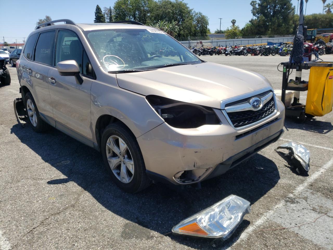SUBARU FORESTER 2 2015 with VIN JF2SJAFC5FH549878 - Photo from auction