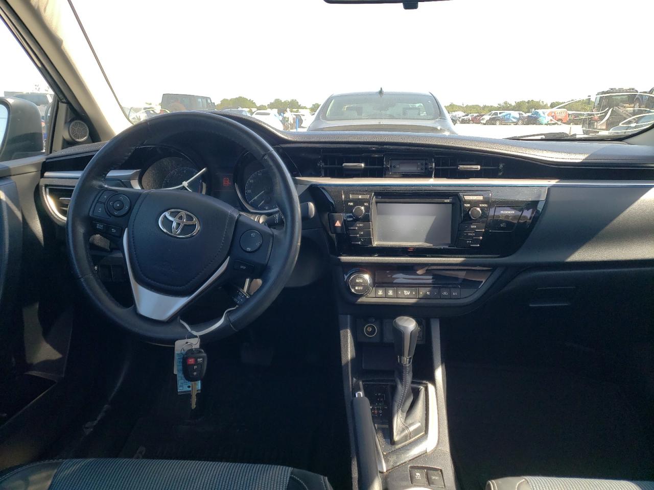 Photo 9 from auction – 2014 TOYOTA COROLLA L with VIN 2T1BURHE3EC124715