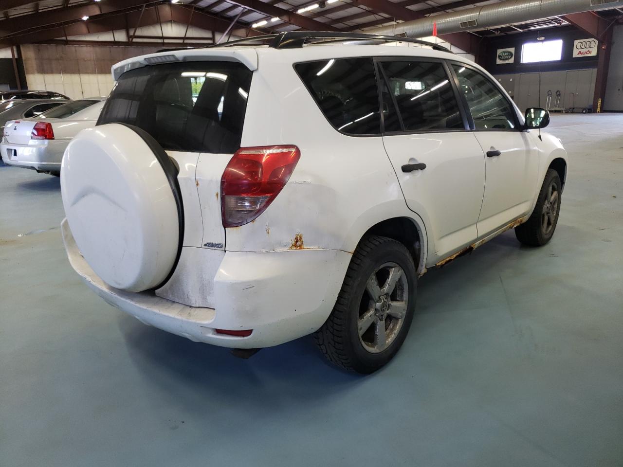 Photo 4 from auction – 2007 TOYOTA RAV4 with VIN JTMBD33V875090159