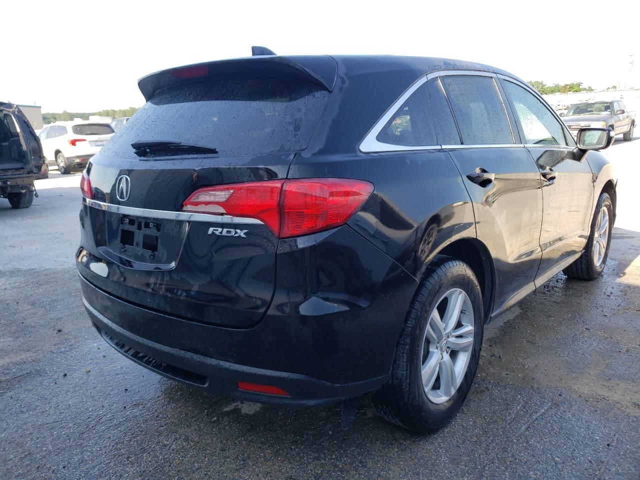 Photo 4 from auction – 2015 ACURA RDX TECHNO with VIN 5J8TB3H54FL011732