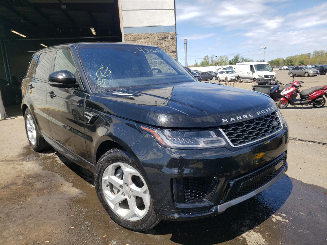 LAND ROVER RANGE ROVE 2018 with VIN SALWR2RV9JA189181 - Photo from auction
