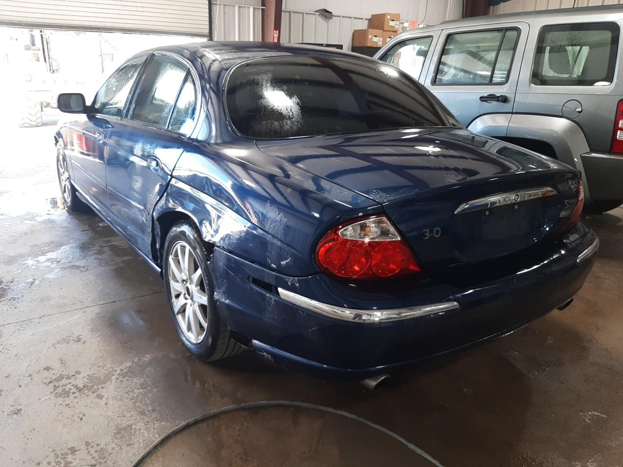 Photo 3 from auction – 2000 JAGUAR S-TYPE with VIN SAJDA01C0YFL65389