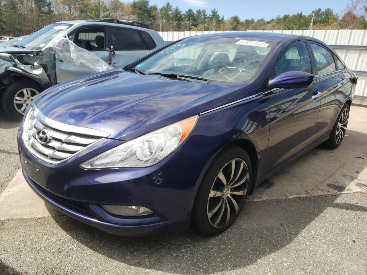Photo 2 from auction – 2011 HYUNDAI SONATA SE with VIN 5NPEC4AC9BH238223