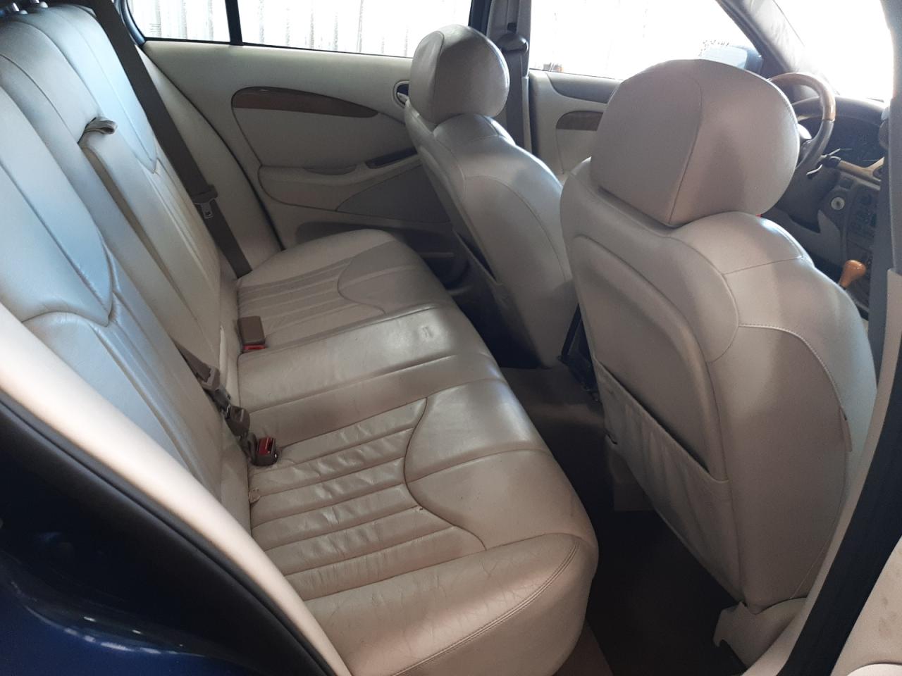Photo 6 from auction – 2000 JAGUAR S-TYPE with VIN SAJDA01C0YFL65389