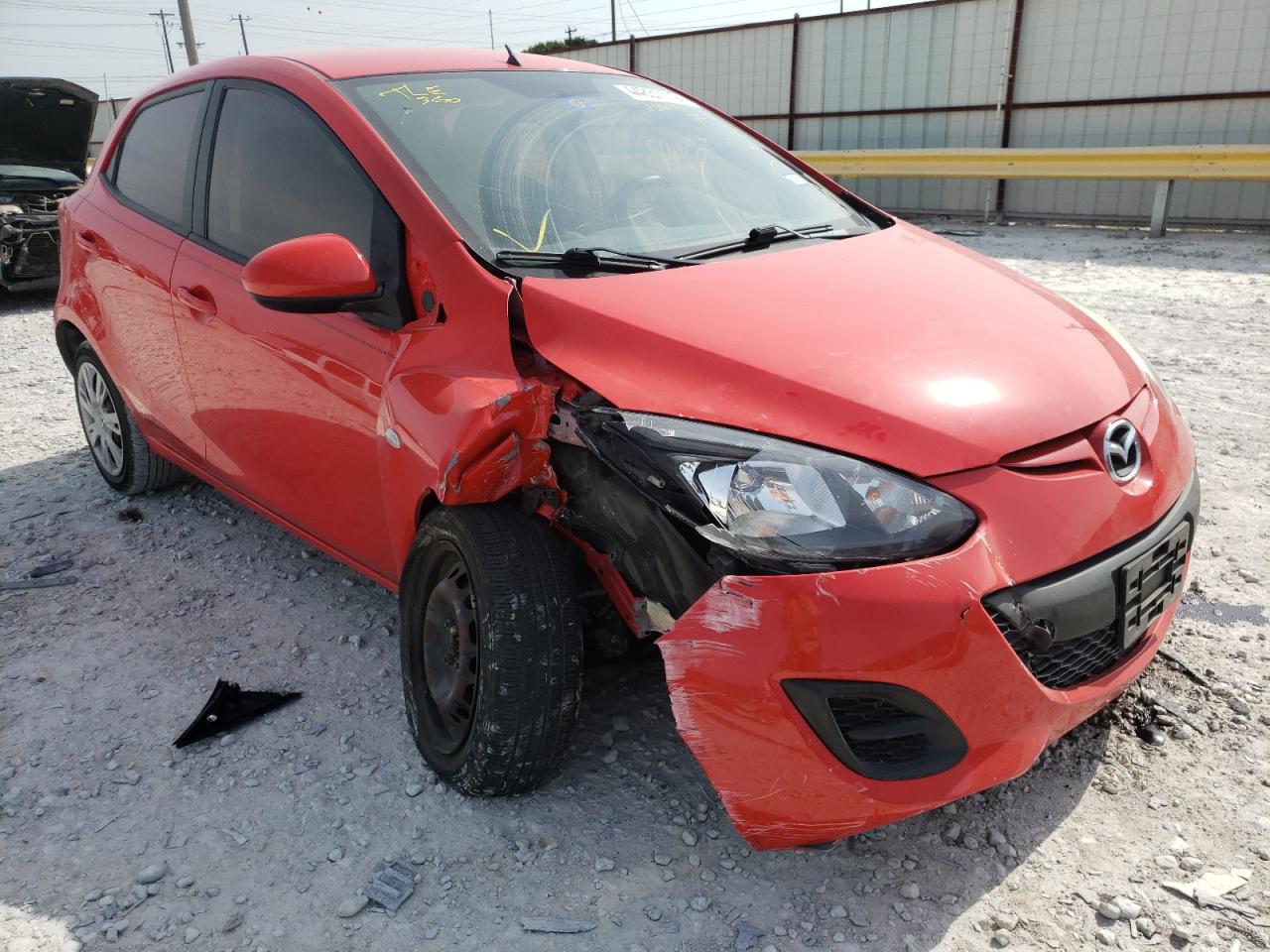 MAZDA MAZDA2 2013 with VIN JM1DE1KY3D0157071 - Photo from auction