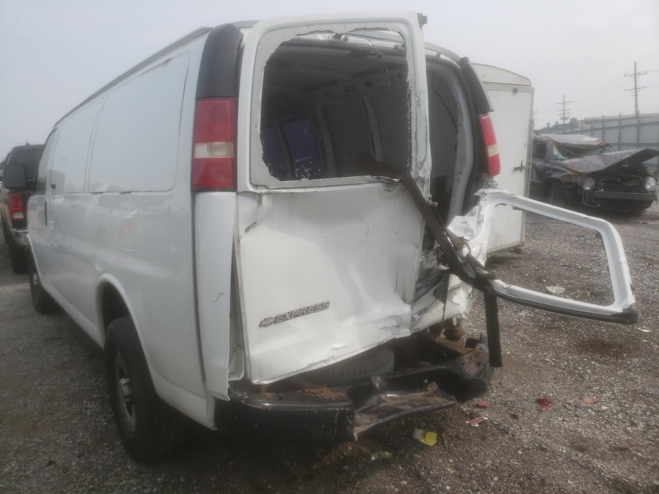 Photo 3 from auction – 2007 CHEVROLET EXPRESS with VIN 1GCFG15X641183566