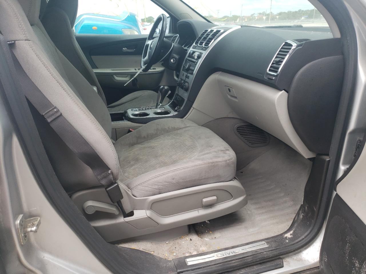 Photo 5 from auction – 2011 GMC ACADIA SLE with VIN 1GKKRPED5BJ272905