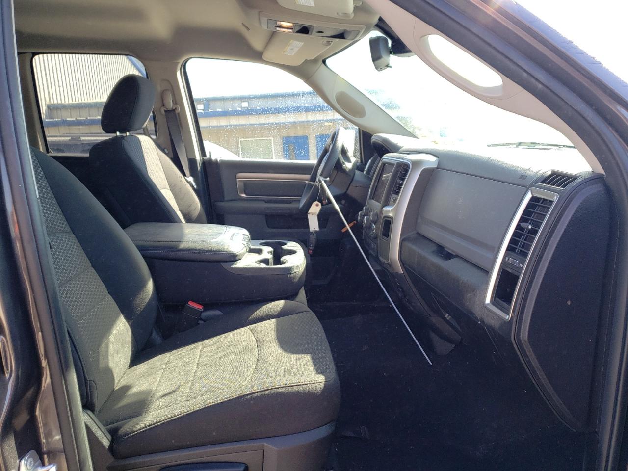 Photo 5 from auction – 2019 RAM 1500 CLASS with VIN 1C6RR7GG8KS728155