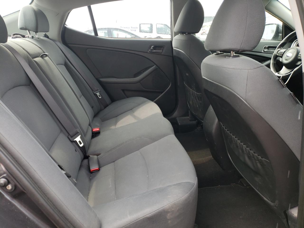Photo 6 from auction – 2015 KIA OPTIMA LX with VIN KNAGM4A77F5645792