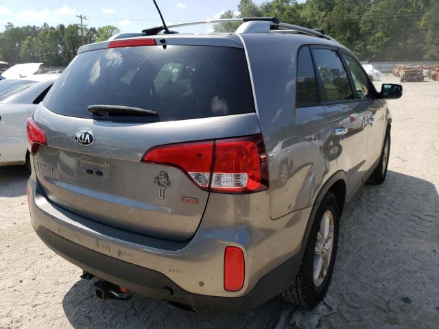 Photo 4 from auction – 2015 KIA SORENTO LX with VIN 5XYKT3A67FG644909