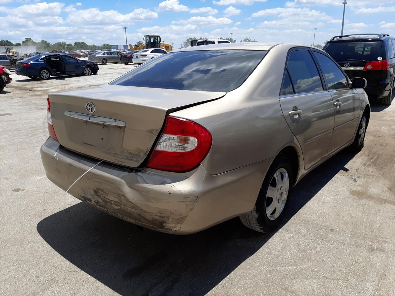 Photo 4 from auction – 2004 TOYOTA CAMRY LE with VIN 4T1BE32K84U325306