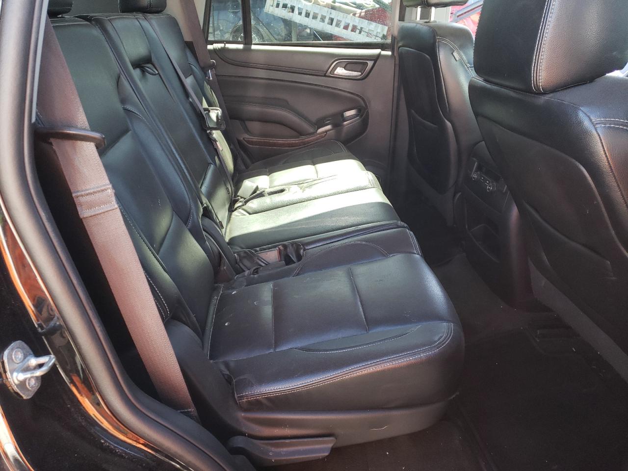 Photo 6 from auction – 2015 GMC YUKON SLE with VIN 1GKS1AKC1FR682902