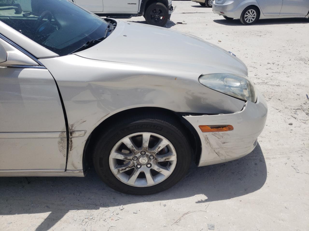 Photo 9 from auction – 2004 LEXUS ES 330 with VIN JTHBA30G740019718