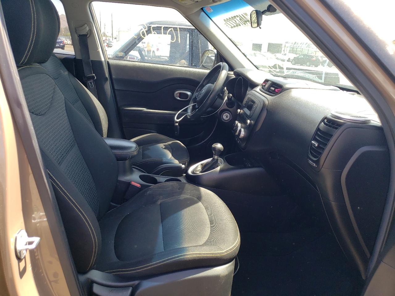Photo 5 from auction – 2015 KIA SOUL + with VIN KNDJP3A50F7116228