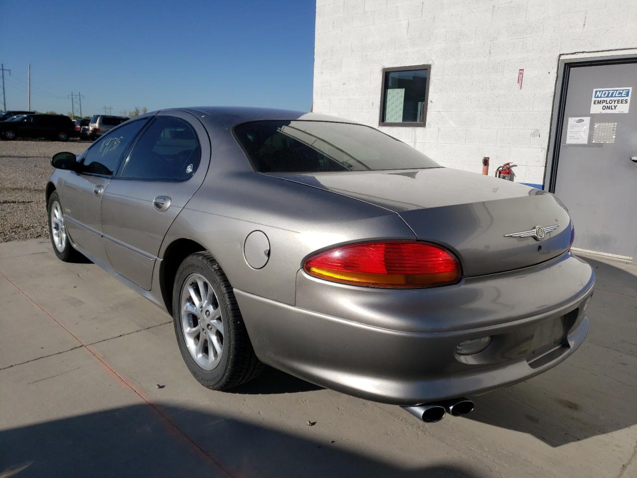 Photo 3 from auction – 1999 CHRYSLER LHS with VIN 2C3HC56G6XH528177