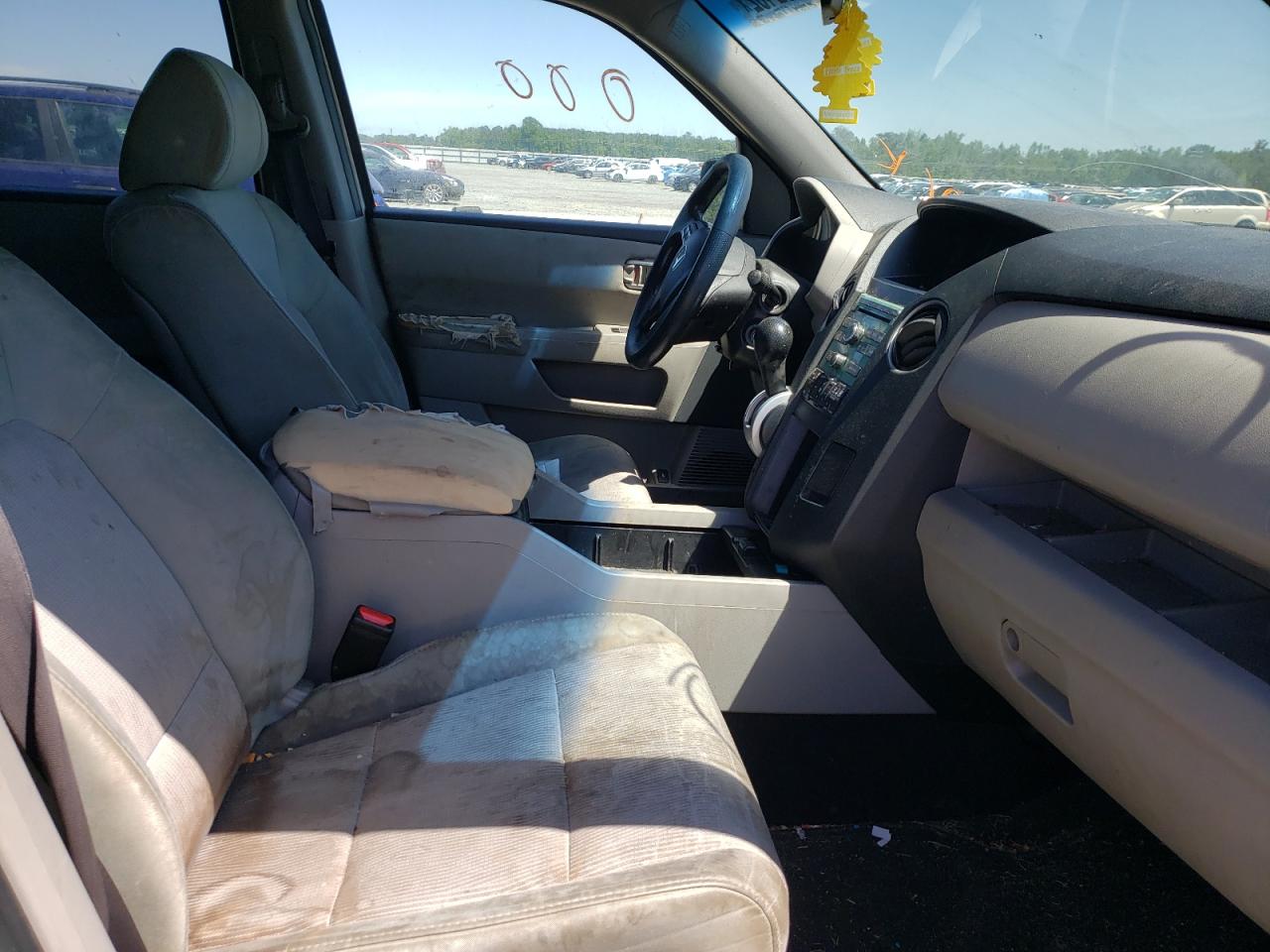 Photo 5 from auction – 2011 HONDA PILOT EX with VIN 5FNYF3H48BB025274