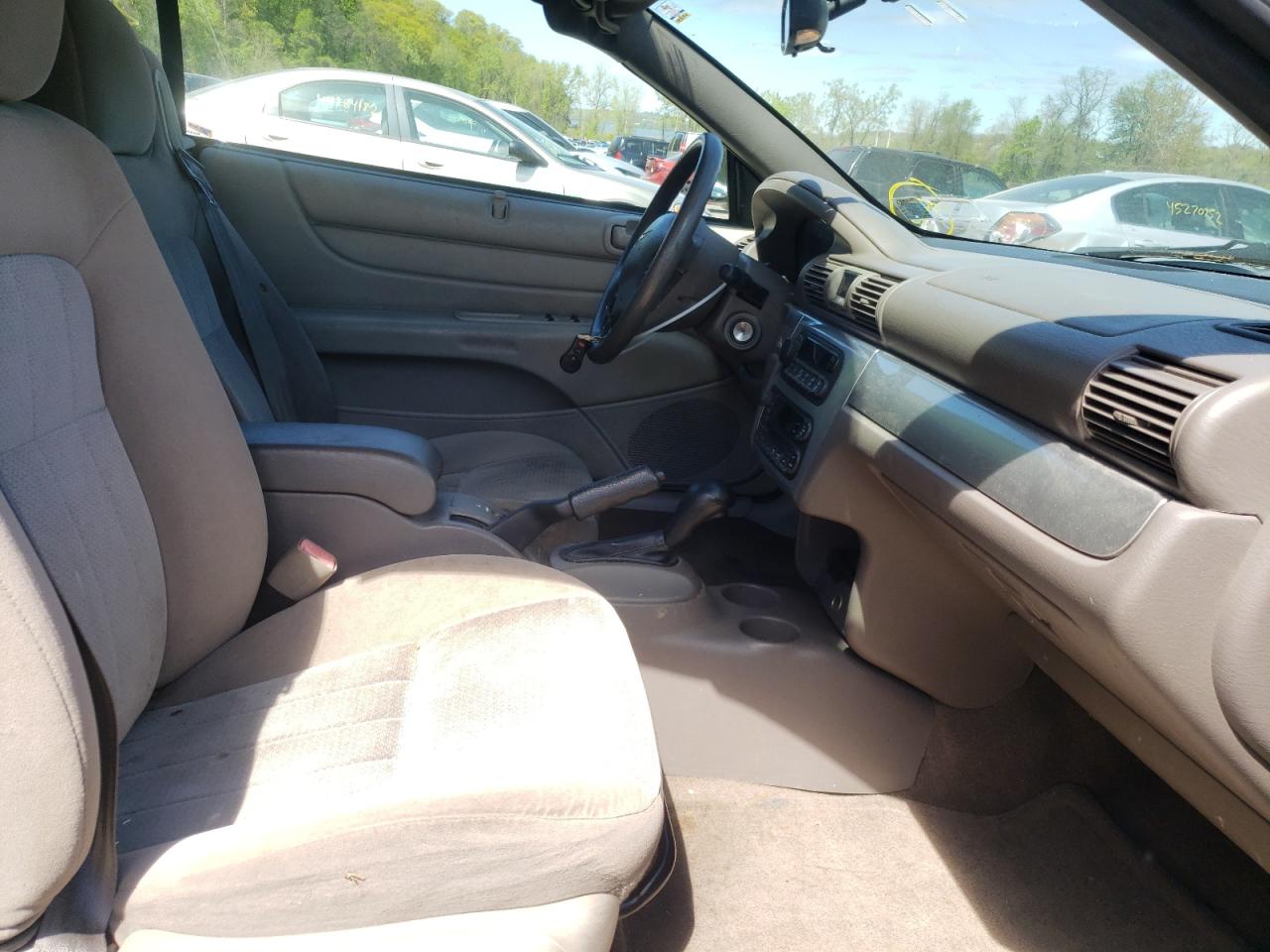 Photo 5 from auction – 2005 CHRYSLER SEBRING with VIN 1C3EL55R25N638332