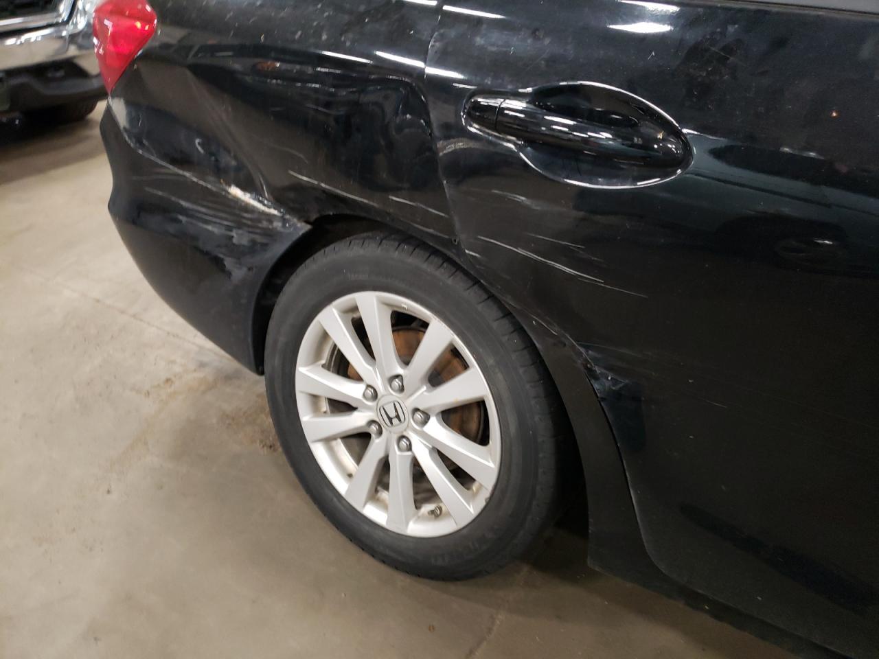 Photo 9 from auction – 2012 HONDA CIVIC EXL with VIN 19XFB2F96CE040195