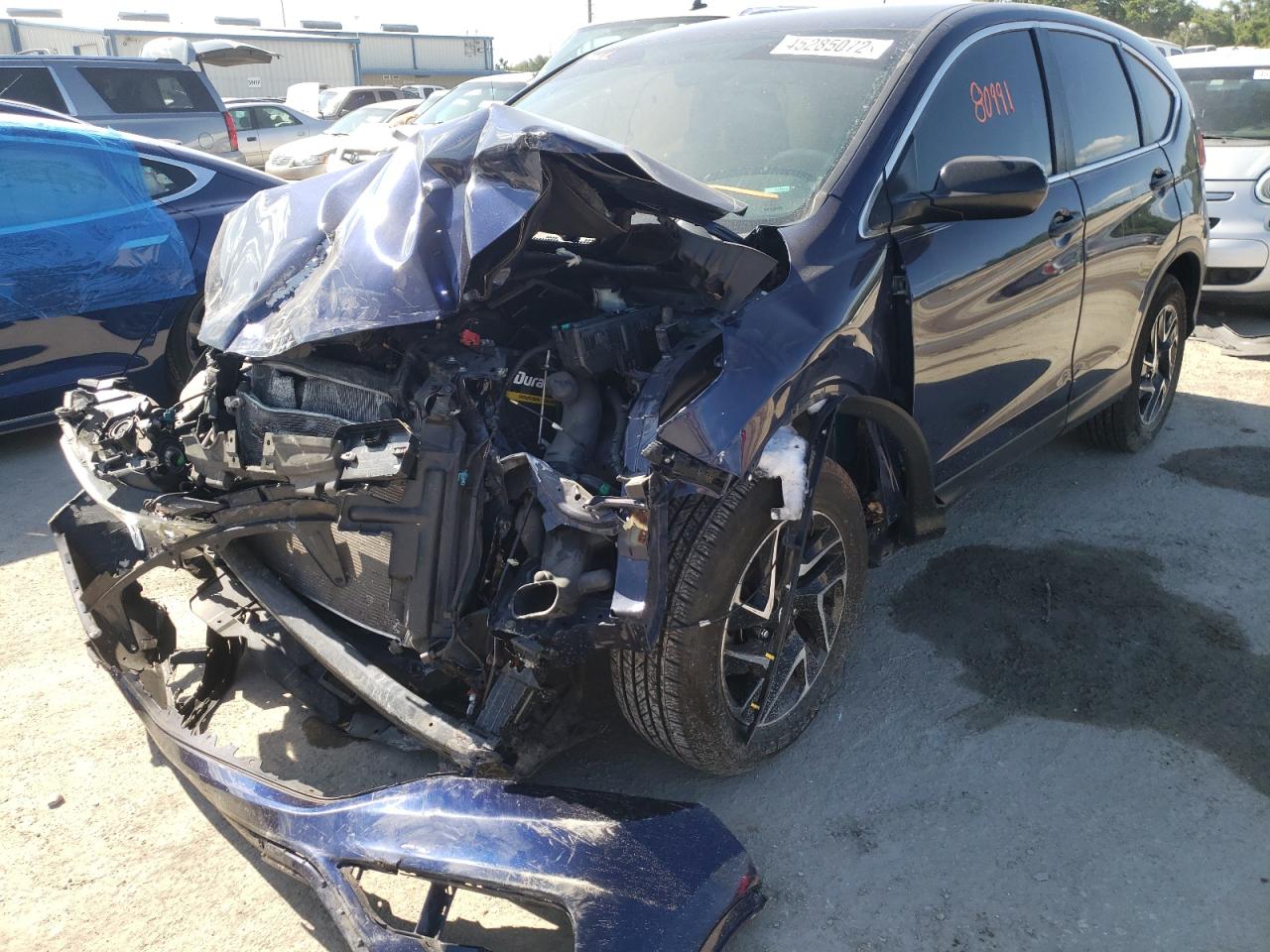 Photo 2 from auction – 2016 HONDA CR-V SE with VIN 2HKRM3H47GH513277