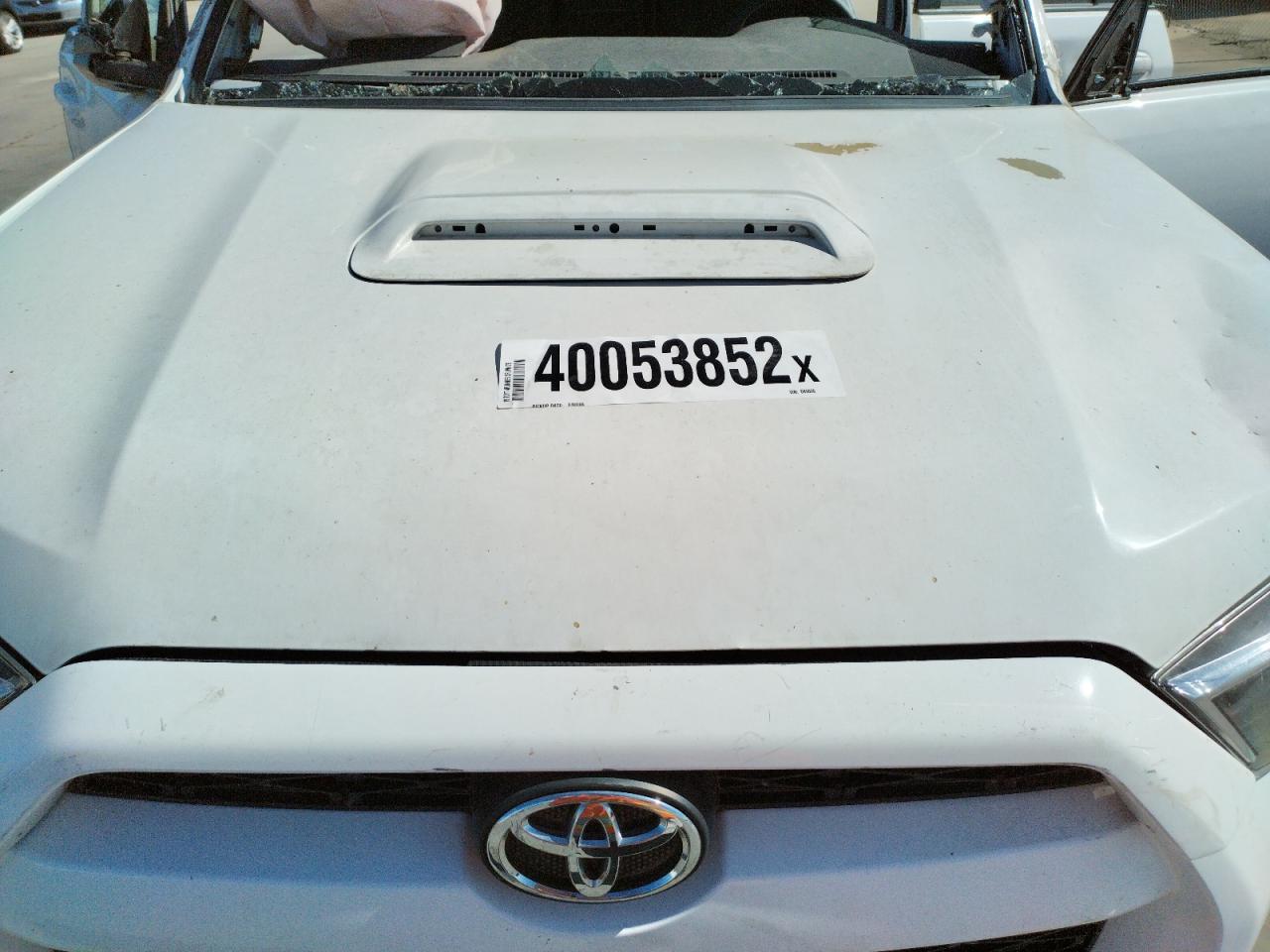 Photo 7 from auction – 2019 TOYOTA 4RUNNER SR with VIN JTEBU5JR7K5645026