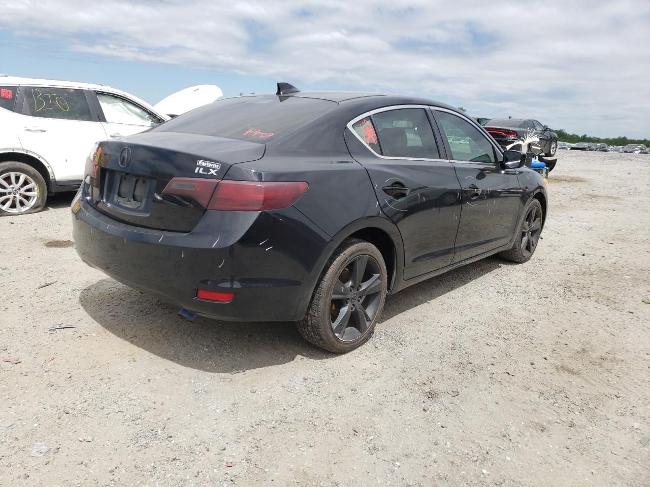 Photo 4 from auction – 2013 ACURA ILX 20 PRE with VIN 19VDE1F5XDE004462