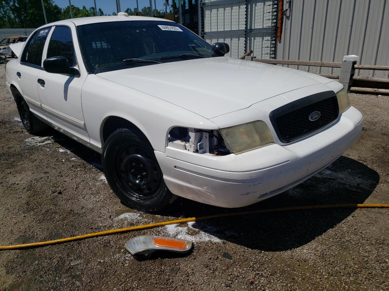 FORD CROWN VICT 2010 with VIN 2FABP7BV6AX114826 - Photo from auction