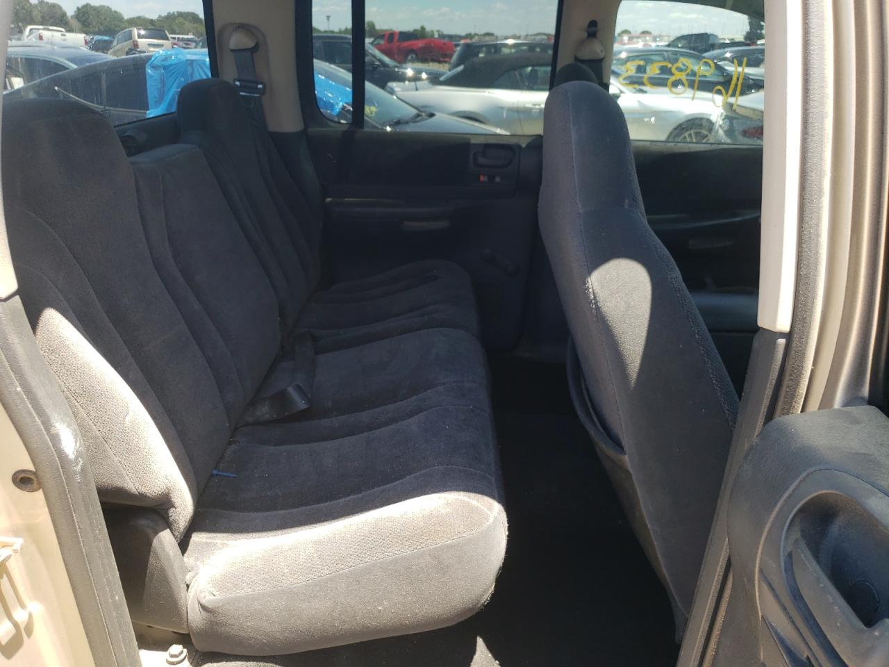 Photo 6 from auction – 2002 DODGE DAKOTA QUA with VIN 1B7HL48X82S602512